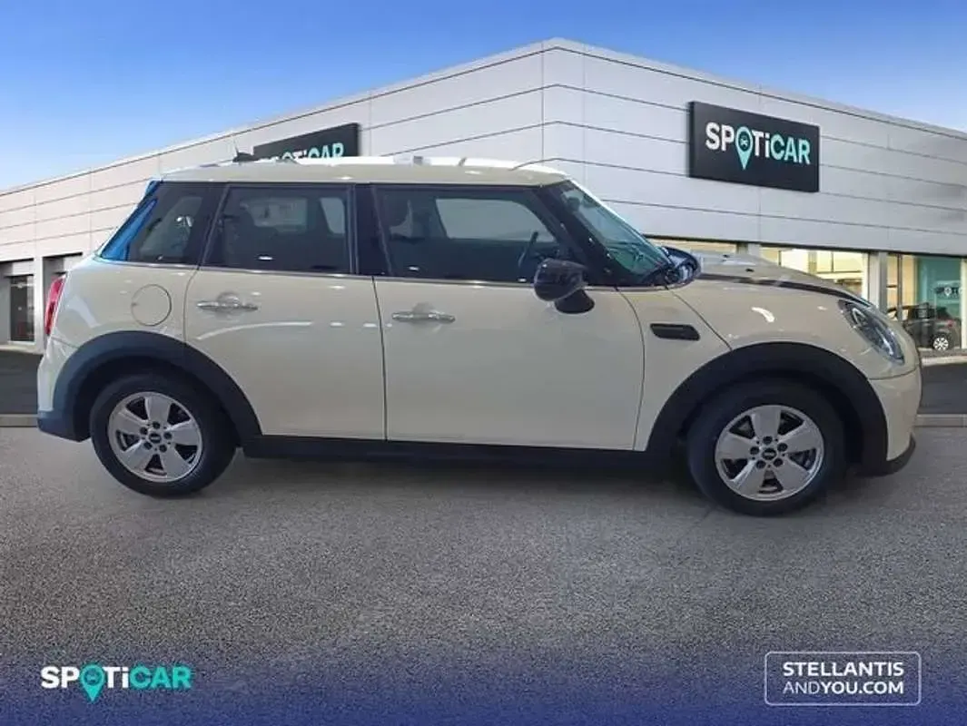 Usado Mini Cooper 137 CV (100 kW) 2021 Beige Utilitario