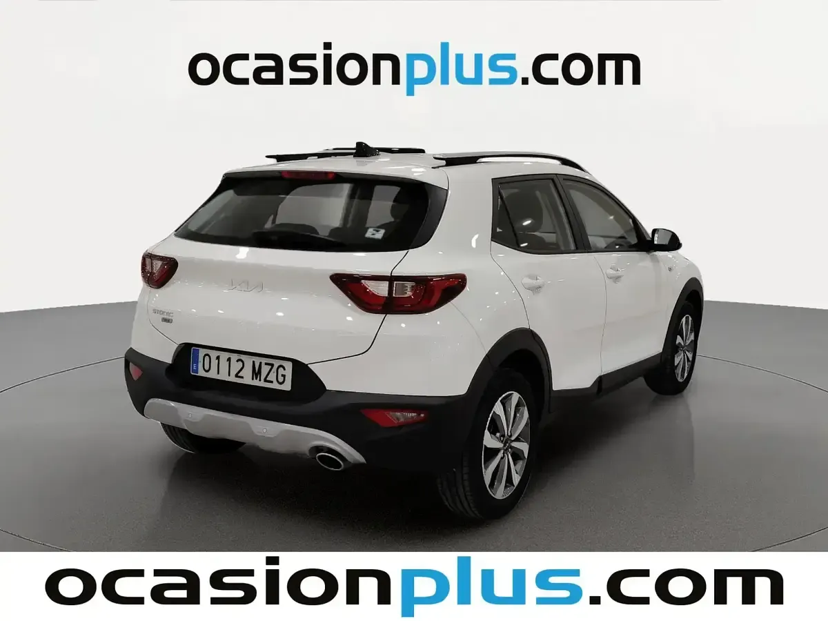 Usado Kia Stonic 100 CV (73 kW) 2025 Blanco SUV