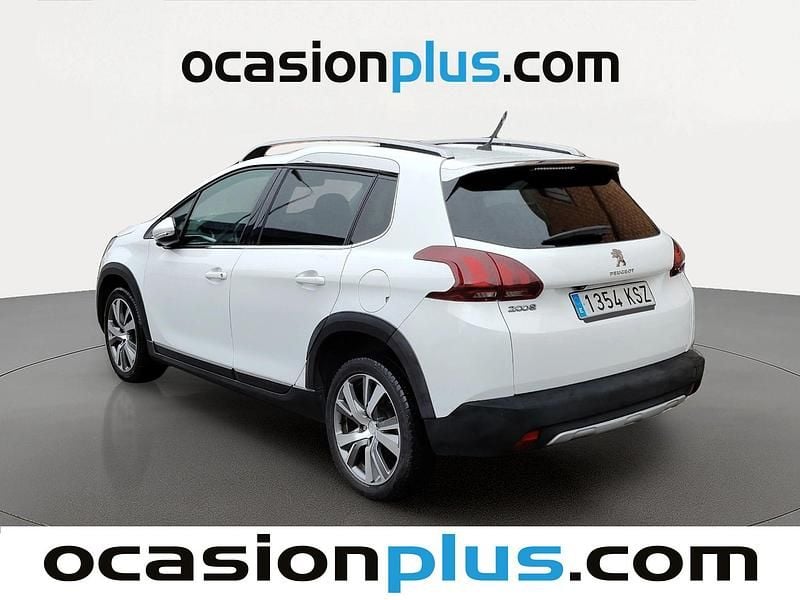 Usado Peugeot 2008 Allure 120 CV (88 kW) 2019 Blanco SUV