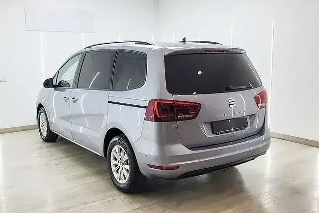 Usado Seat Alhambra Style 150 CV (110 kW) 2021 Gris Monovolumen
