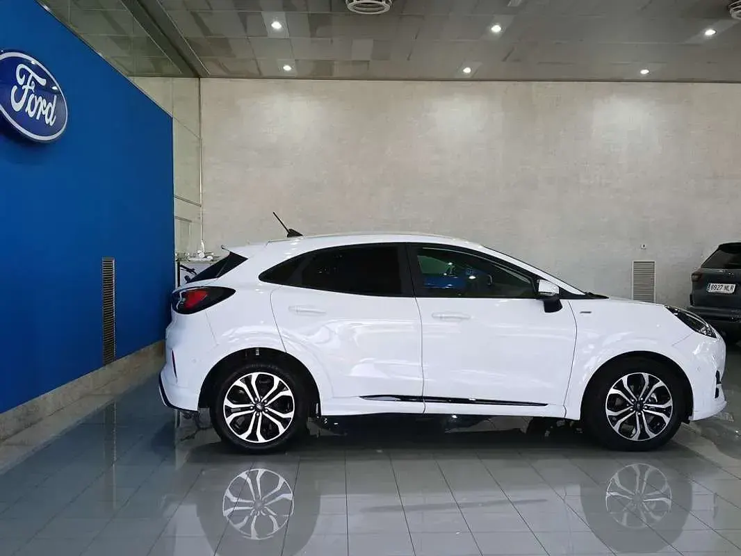Usado Ford Puma ST-Line 125 CV (91 kW) 2024 Blanco SUV