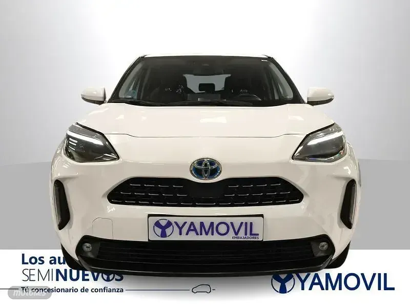 Usado Toyota Yaris Cross Style 116 CV (85 kW) 2022 Blanco SUV