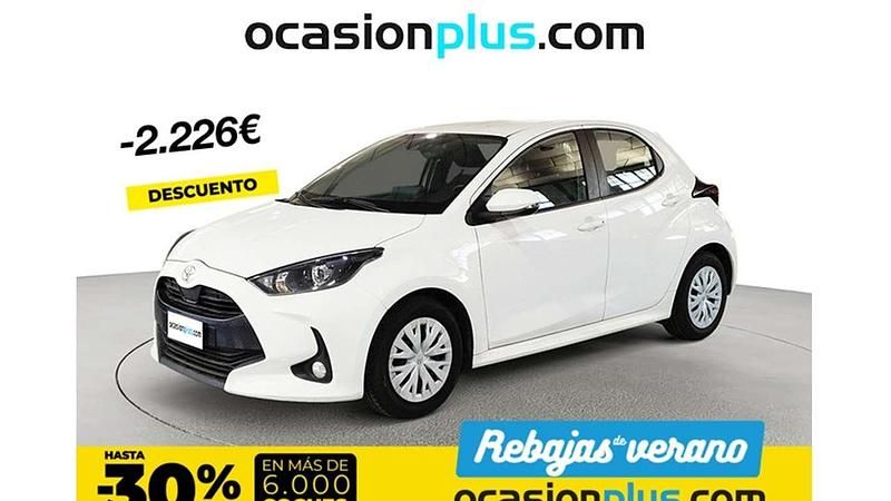 Blanco Usado 2023 Toyota Yaris Active Utilitario | 13.628 € (Precio justo) - Imagen 1/2