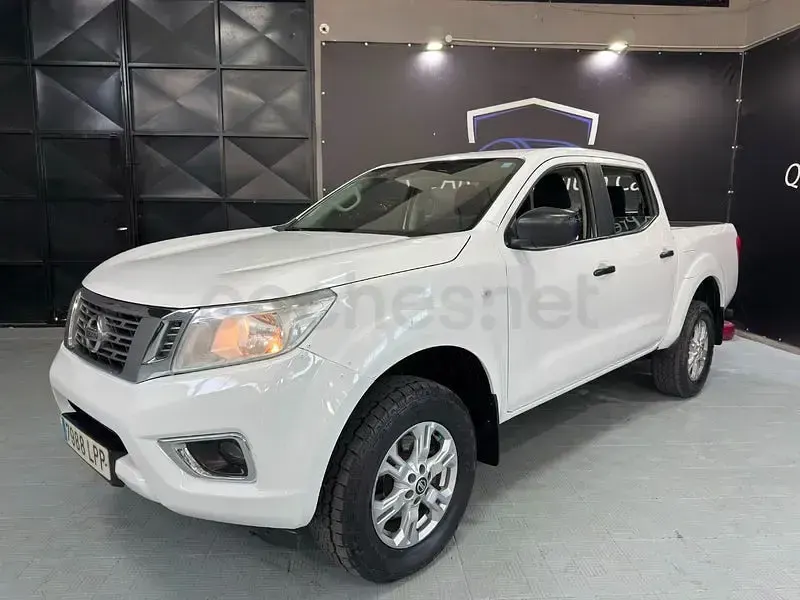 Usado Nissan Navara Acenta 190 CV (139 kW) 2021 Blanco Pickup/Camioneta