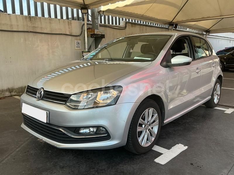 Gris / plata Usado 2014 VW Polo Advance Berlina | 6000 € (Buen precio) - Imagen 1/2