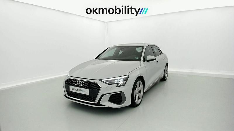 Usado Audi A3 Sportback e-tron S-Line 150 CV (110 kW) 2024 Gletscherweiss metallic Utilitario