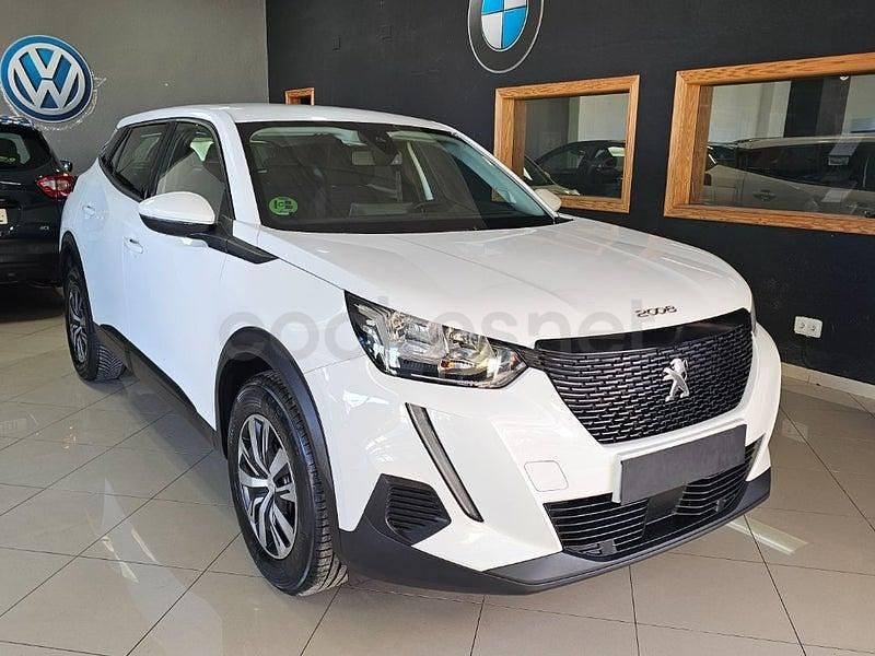 Usado Peugeot 2008 Active 110 CV (80 kW) 2022 Blanco SUV