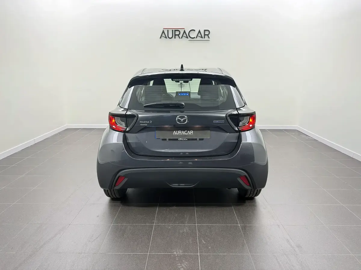 Nuevo Mazda 2 Center-Line 116 CV (85 kW) 2026 Utilitario