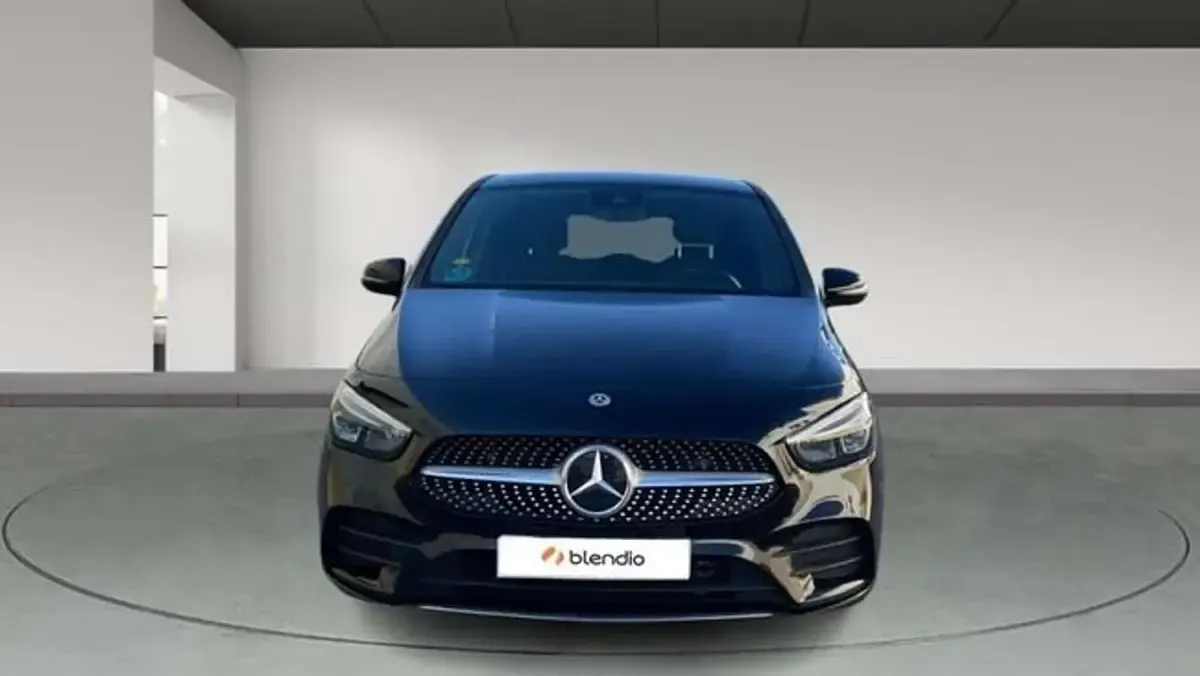 Usado Mercedes 200 151 CV (111 kW) 2020 Negro Berlina
