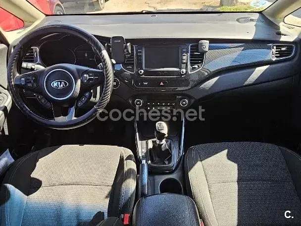 Usado Kia Carens 141 CV (103 kW) 2017 Negro Monovolumen