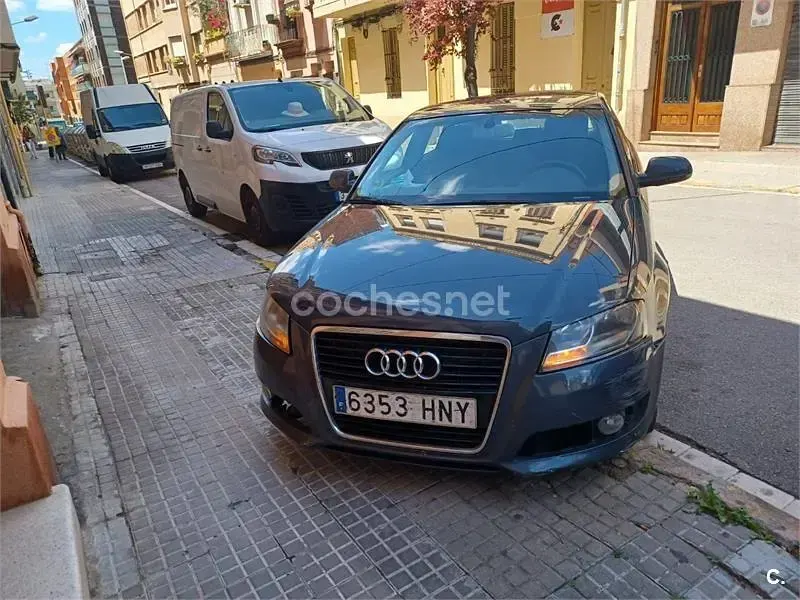 Begagnad Audi A3 Ambition 105 HK (77 kW) 2013 Grå Sedan
