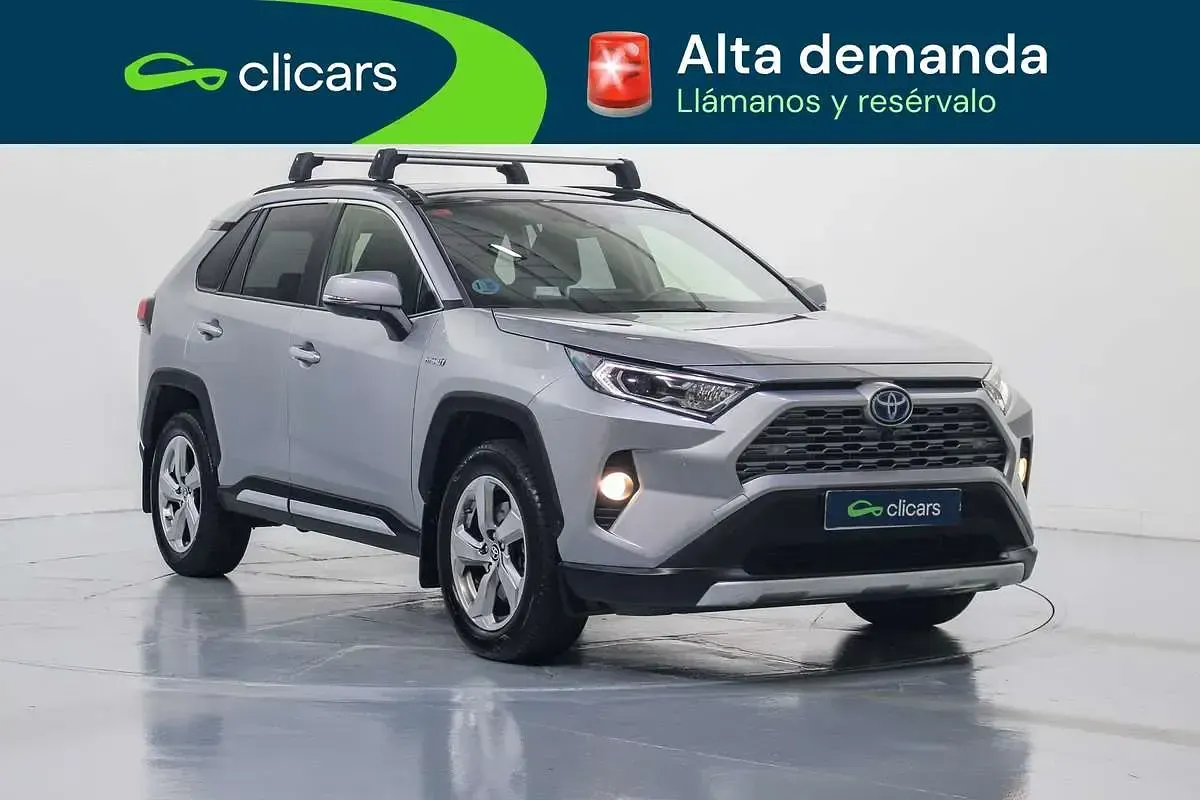Usado Toyota RAV4 Hybrid Luxury 222 CV (163 kW) 2019 Plateado SUV
