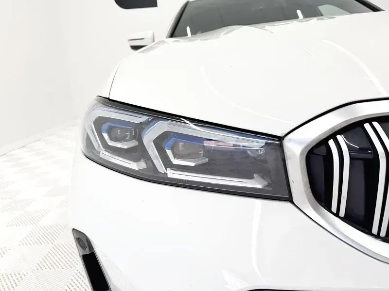 Usado BMW 320 Shadowline 190 CV (139 kW) 2023 Blanco Berlina