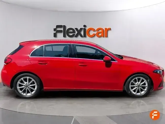 Usado Mercedes A180 116 CV (85 kW) 2019 Rojo Berlina
