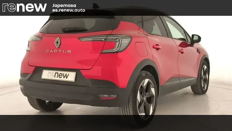 Usado Renault Captur Techno 100 CV (73 kW) 2025 Rojo SUV