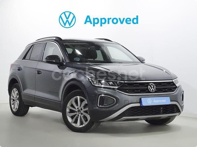Gris / plata Usado 2023 VW T-Roc Life SUV | 26.900 € (Precio justo) - Imagen 1/4