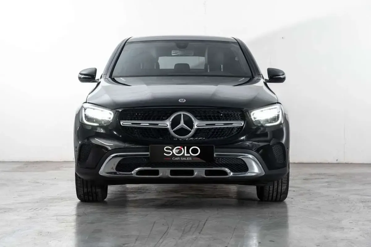 Usado Mercedes GLC220 170 CV (125 kW) 2023 Blanco SUV