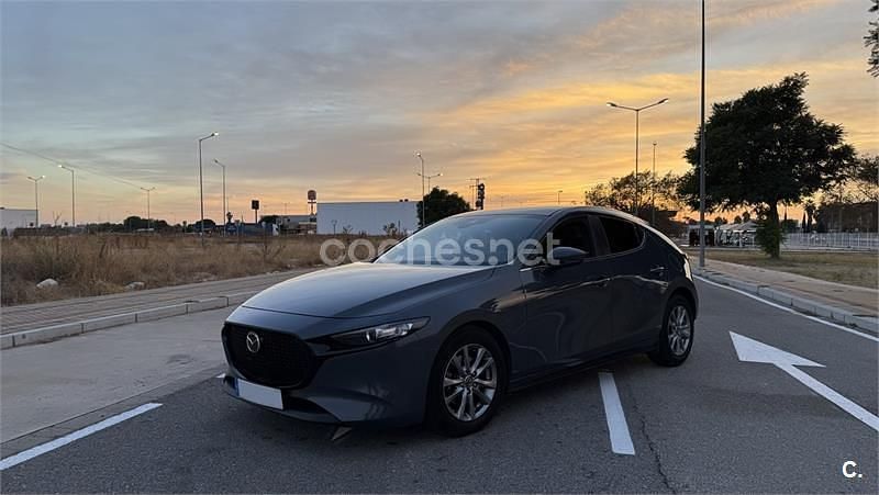 Gris / plata Usado 2019 Mazda 3 Berlina | 18.400 € (Precio justo) - Imagen 1/4