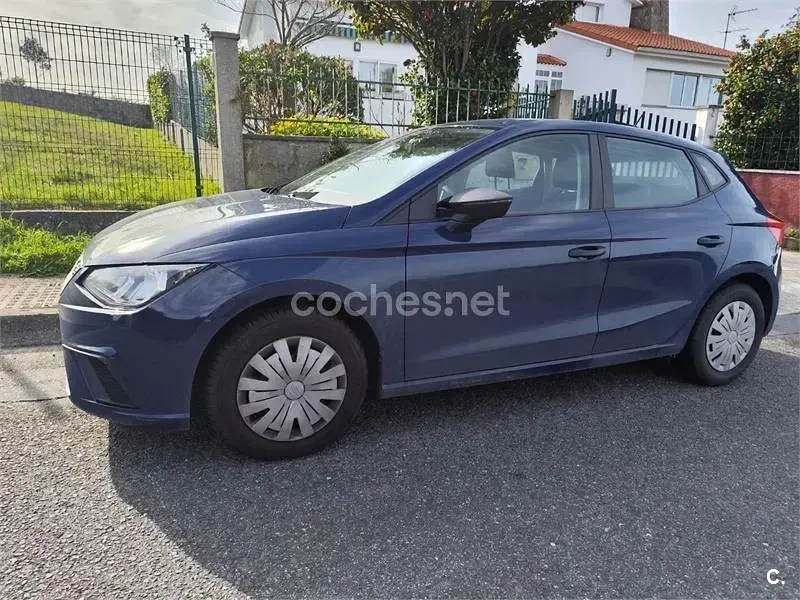 Usado Seat Ibiza Reference 80 CV (58 kW) 2019 Azul Utilitario