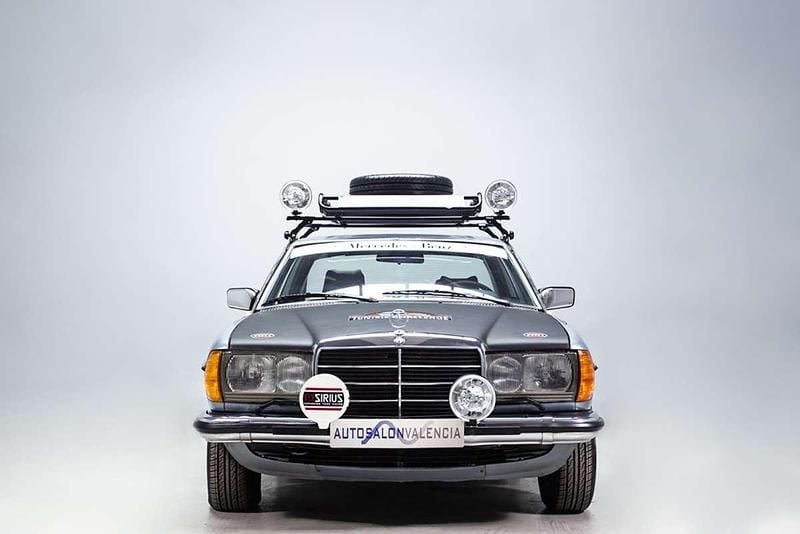 Usado Mercedes 280 185 CV (136 kW) 1977 Azul Coupe