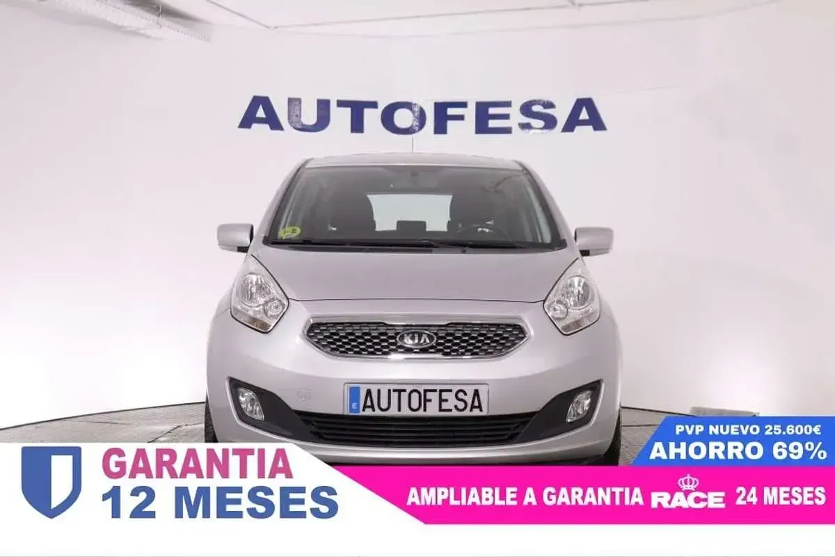 Usado Kia Venga 128 CV (94 kW) 2011 Gris Utilitario