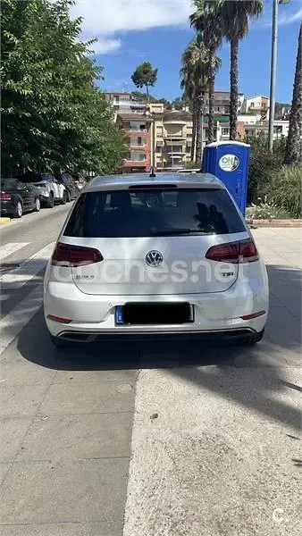 Usado VW Golf VII Advance 125 CV (91 kW) 2017 Blanco Berlina