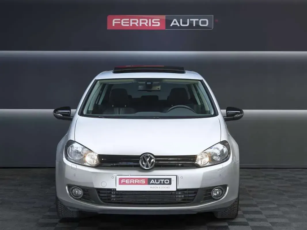 Usado VW Golf VII Advance 122 CV (89 kW) 2012 Plateado Utilitario