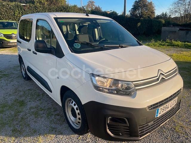Usado Citroën Berlingo Live 102 CV (75 kW) 2019 Blanco Monovolumen
