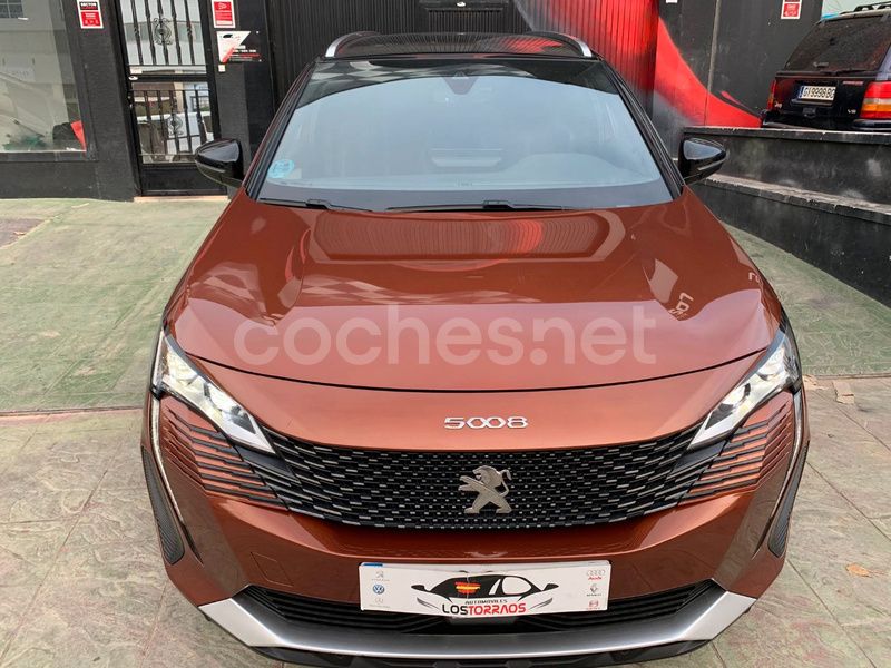 Marrón Usado 2022 Peugeot 5008 GT Monovolumen | 24.999 € (Precio justo) - Imagen 1/4