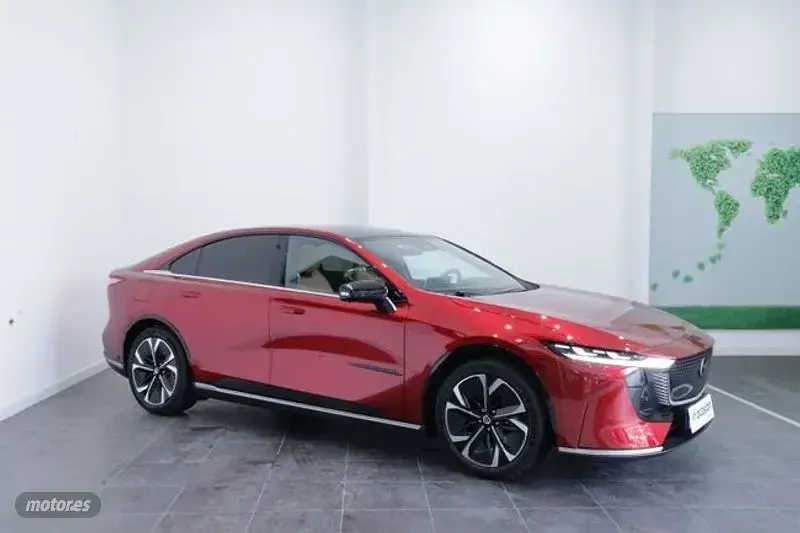 Nuevo Mazda 6e Takumi-Line 179 kW (244 CV) 2025 Rojo Berlina