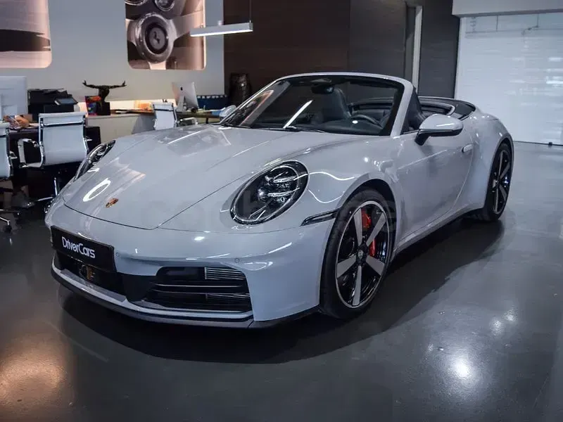 Nuevo Porsche 911 Carrera 4S Cabriolet 480 CV (353 kW) 2026 Gris / plata Descapotable