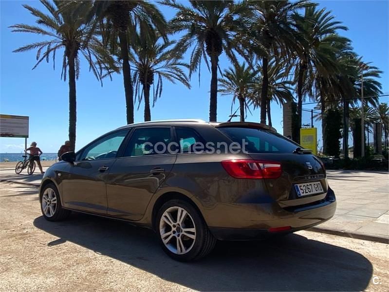 Usado Seat Ibiza ST Style 105 CV (77 kW) 2010 Marrón Familiar