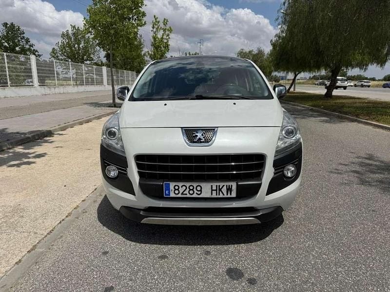 Usado Peugeot 3008 Allure 150 CV (110 kW) 2012 Blanco Monovolumen