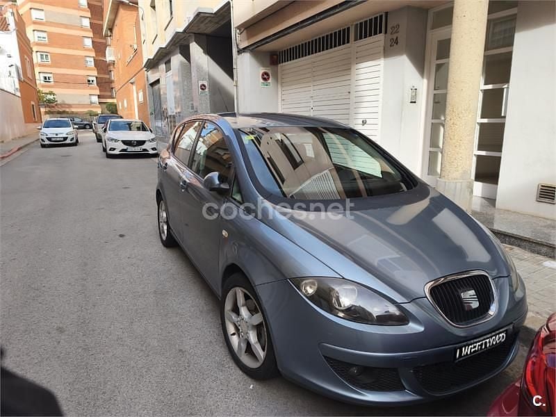 Azul Usado 2005 Seat Toledo Sport Berlina | 3600 € (Precio justo) - Imagen 1/4