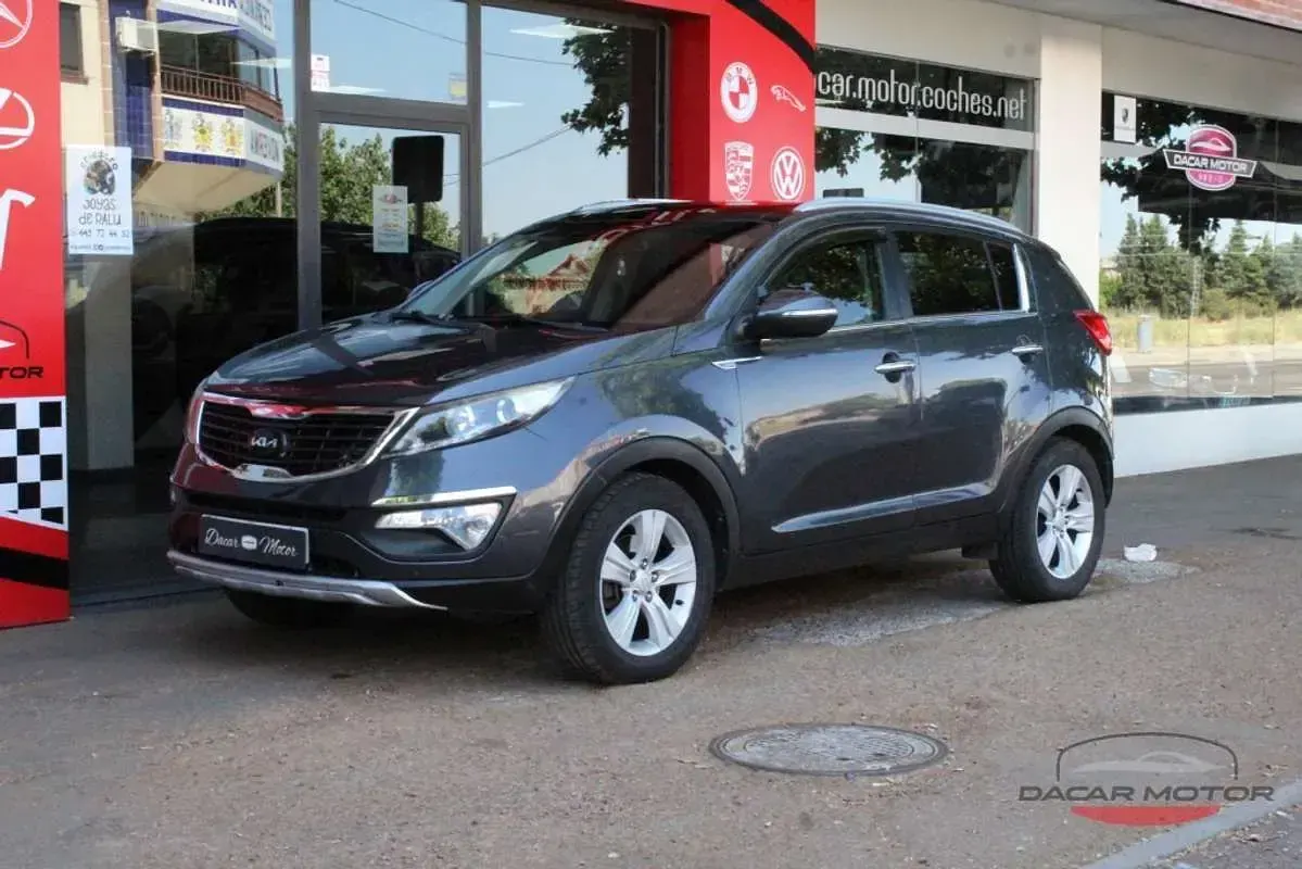 Usado Kia Sportage 116 CV (85 kW) 2011 Burdeos SUV