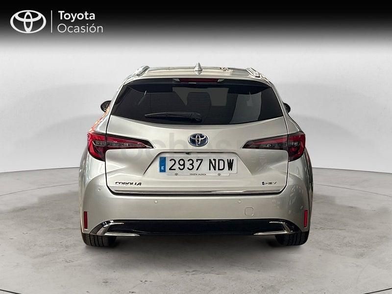 Usado Toyota Corolla Sport 140 CV (102 kW) 2025 Gris / plata Familiar