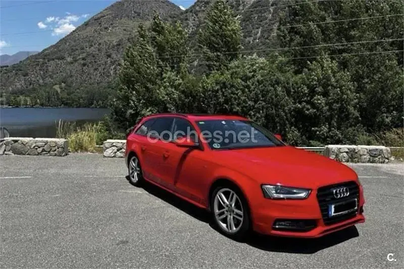 Usado Audi A4 S-Line 225 CV (165 kW) 2014 Rojo Familiar
