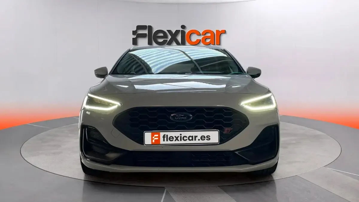 Usado Ford Focus ST 280 HP (205 kW) 2025 Branco Citadino