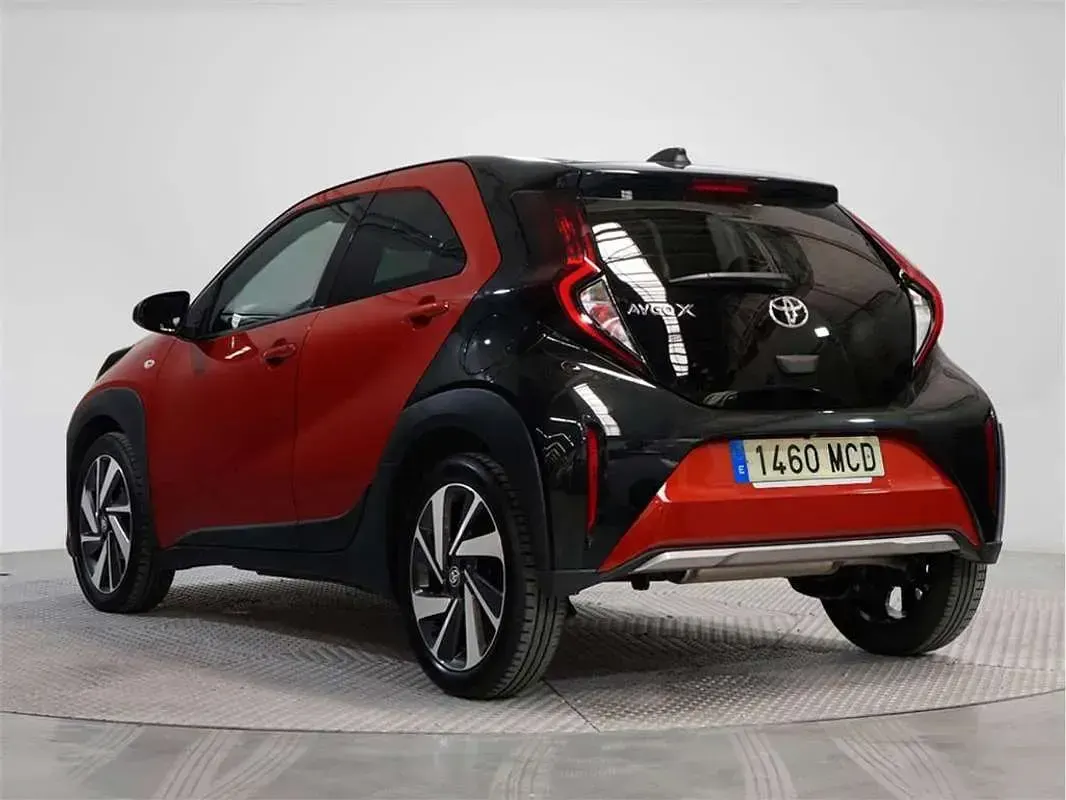 Usado Toyota Aygo X Edition 72 CV (52 kW) 2022 SUV