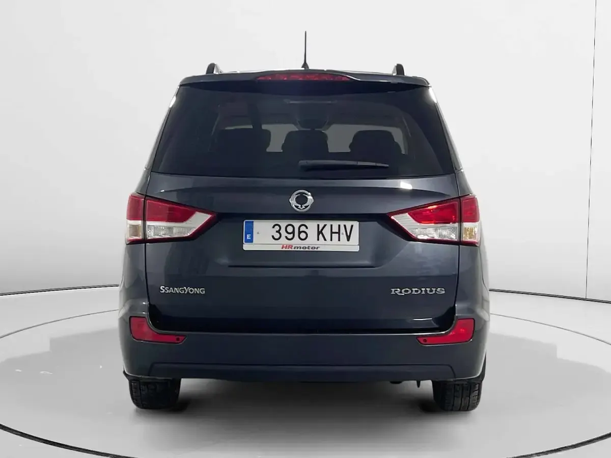 Usado SsangYong Rodius 178 CV (130 kW) 2018 Blanco Monovolumen