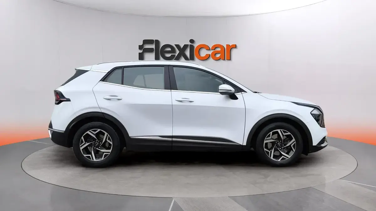 Usado Kia Sportage 136 CV (100 kW) 2023 Blanco SUV