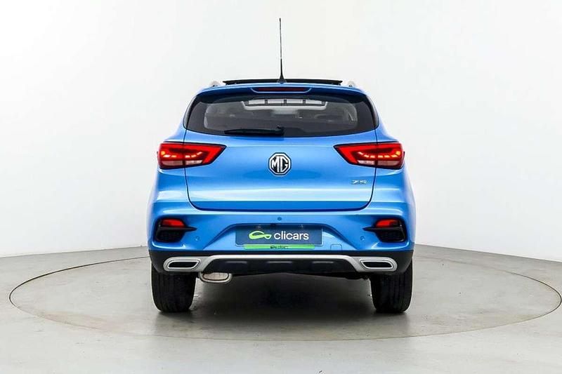 Usado MG ZS Luxury 111 CV (81 kW) 2023 Azul SUV