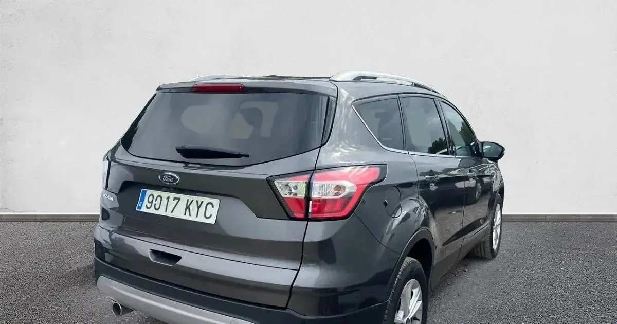 Usado Ford Kuga Titanium 150 CV (110 kW) 2019 SUV