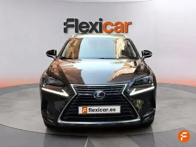Usado Lexus NX300h Executive Line 197 CV (144 kW) 2018 Negro SUV