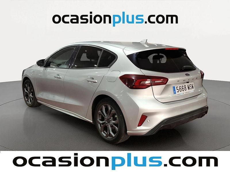 Usado Ford Focus ST-Line 155 CV (114 kW) 2024 Gris plata Utilitario