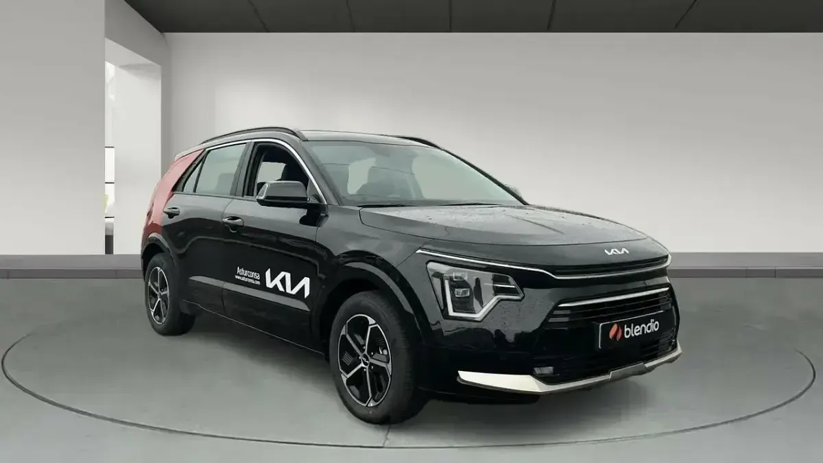 Usado Kia Niro 183 CV (134 kW) 2025 Negro SUV