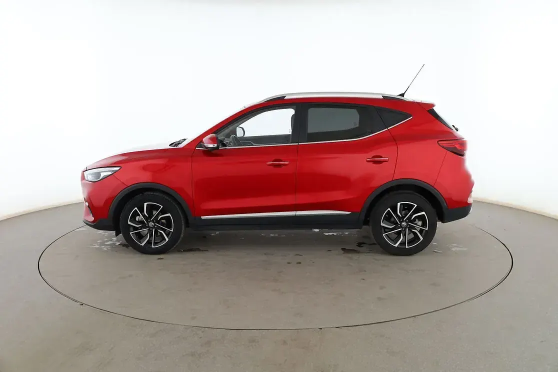 Usado MG ZS Luxury 106 CV (77 kW) 2023 Rojo SUV