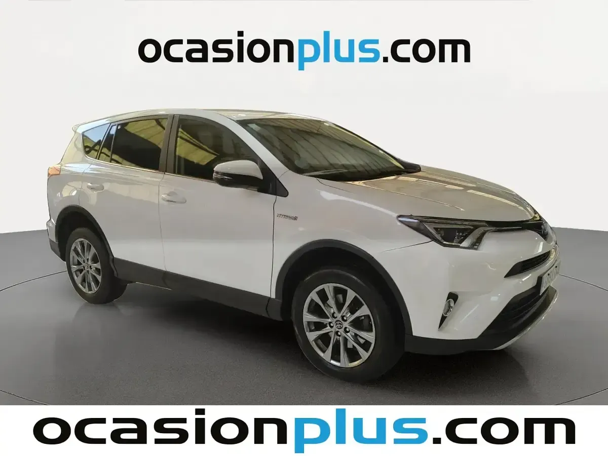 Usado Toyota RAV4 Advance 197 CV (144 kW) 2018 Blanco SUV