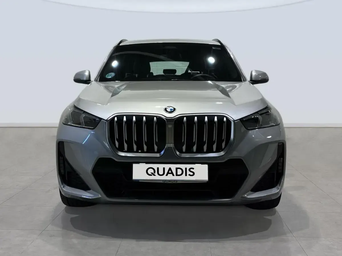 Usado BMW X1 163 CV (119 kW) 2025 Gris plata SUV