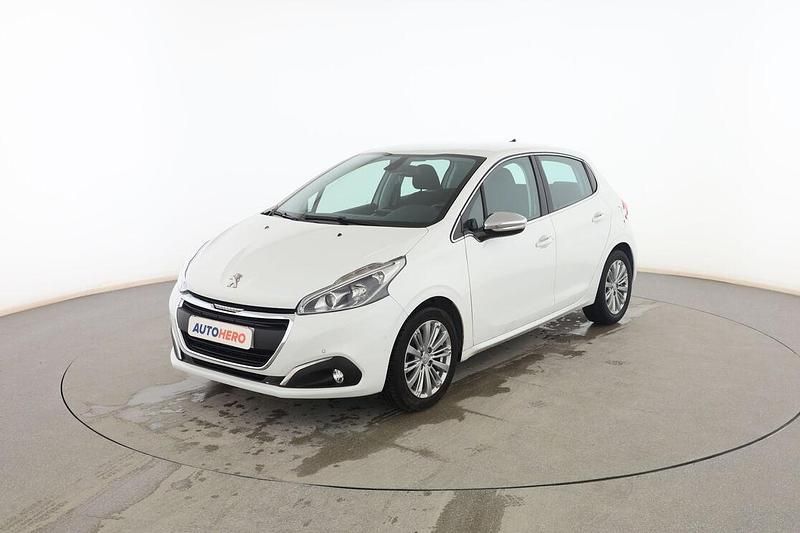 Używany Peugeot 208 Allure 82 KM (60 kW) 2017 Hatchback